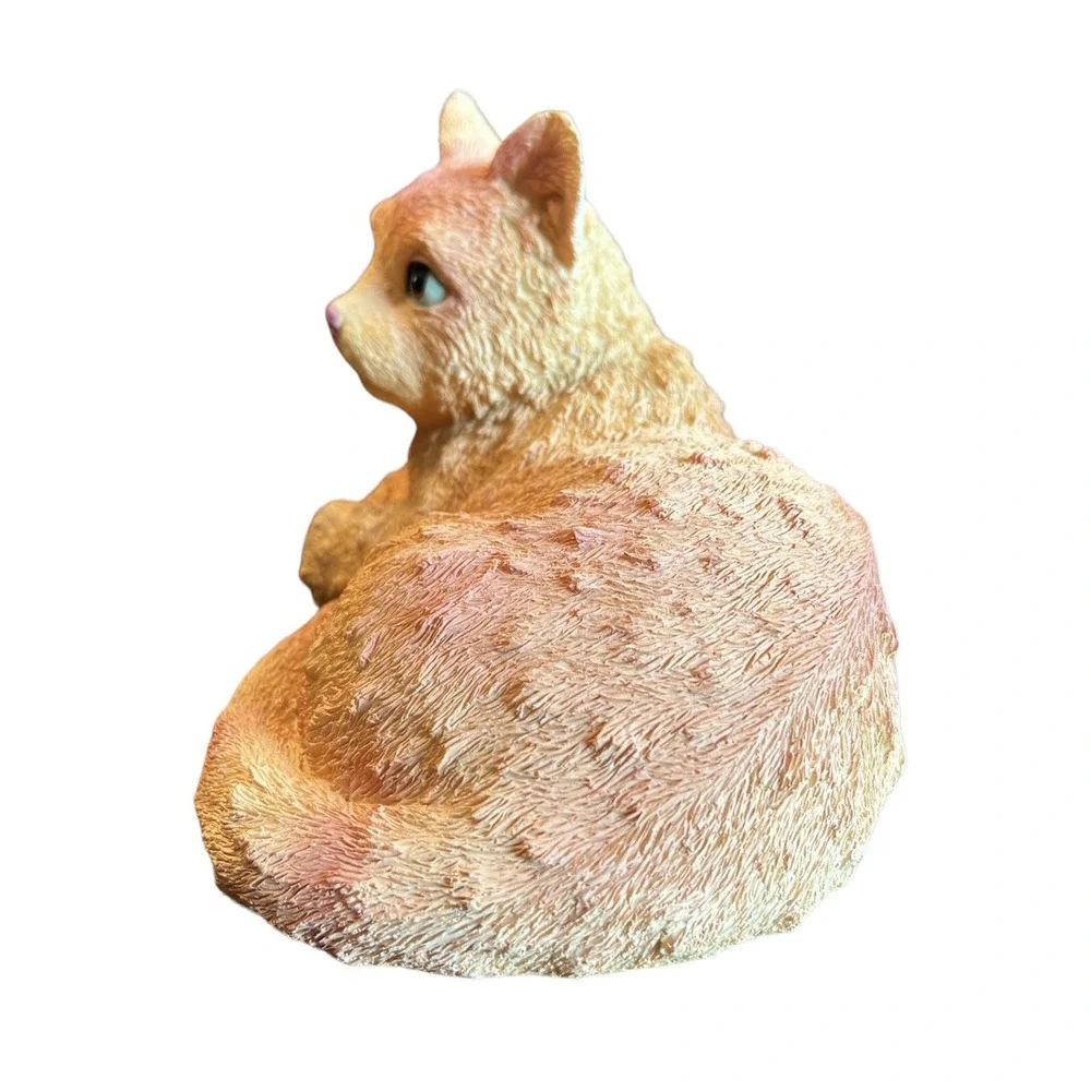 Vtg Hand-Painted Cat Kitten Orange Tabby Cat‎ Figurine Statue Lying Down - EUC